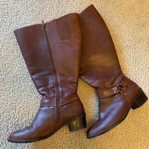 Womens brown wide width boots